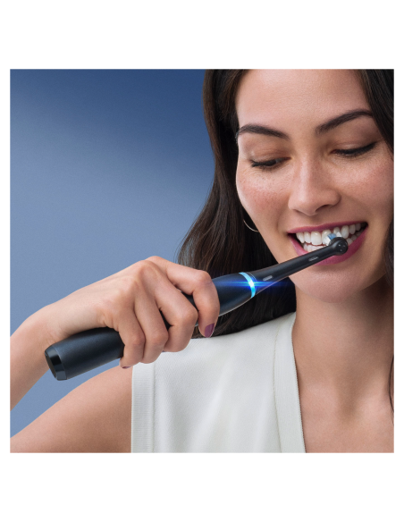 iOM8d.2H2.2BD Oral-B iO8 Elektrinis Dantų Šepetėlis Duo Black/White